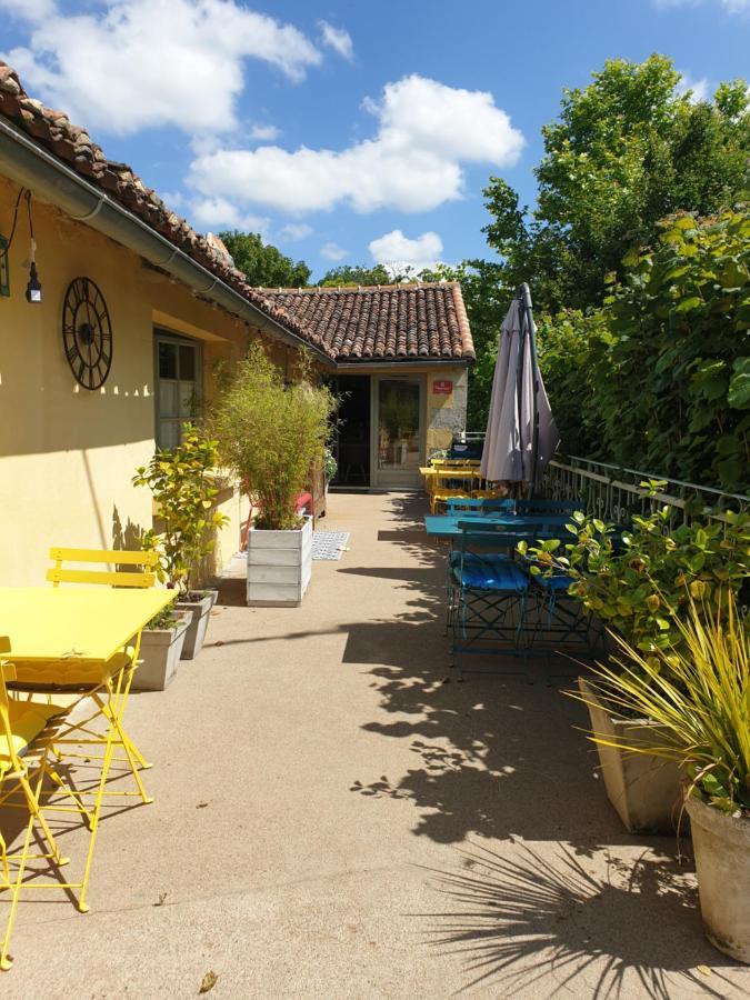 Domaine De Bourgville Monts-sur-Guesnes Esterno foto