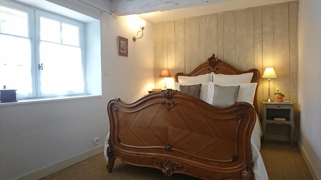 Domaine De Bourgville Monts-sur-Guesnes Esterno foto