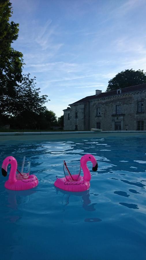 Domaine De Bourgville Monts-sur-Guesnes Esterno foto
