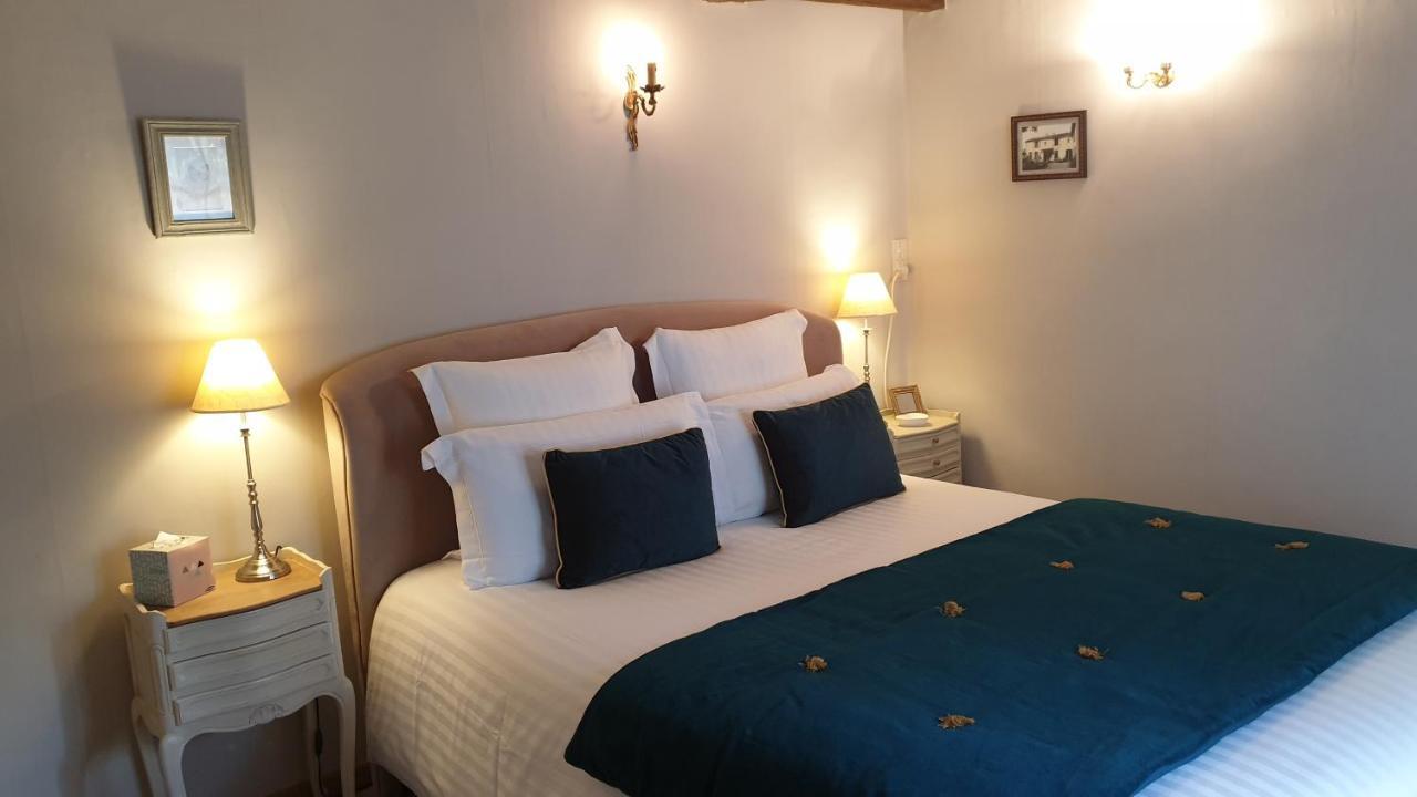 Domaine De Bourgville Monts-sur-Guesnes Esterno foto
